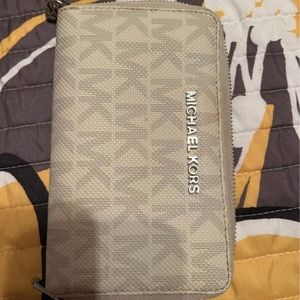 Cell Phone Wristlet